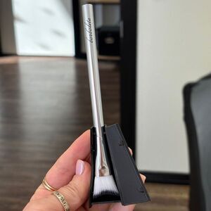 Borboleta Clean Swoop Lash Cleaner Brush (BRAND NEW, NEVER OPENED)